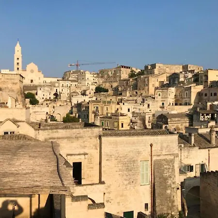 With One Bedroom In With Furnished Terrace And Wifi 3 Km From The Beach Appartamento