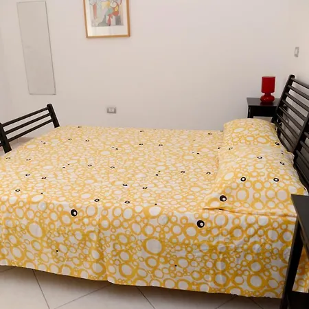 With One Bedroom In With Furnished Terrace And Wifi 3 Km From The Beach Appartement