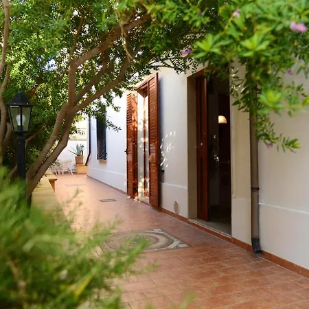 With One Bedroom In With Furnished Terrace And Wifi 3 Km From The Beach
